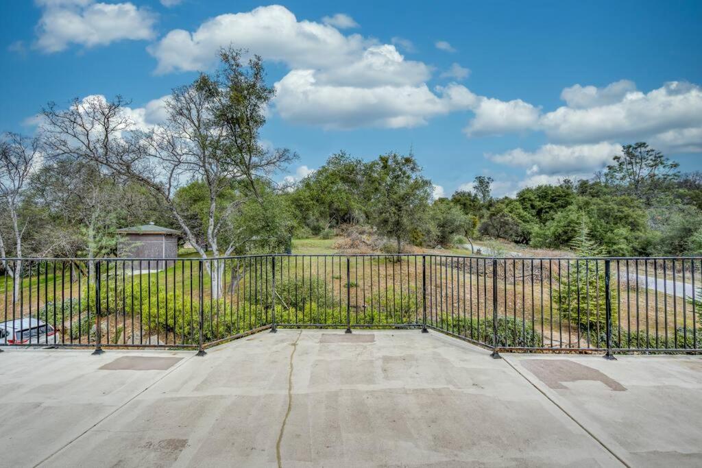Villa Yosemite South Presidential Mansion Coarsegold Exterior foto